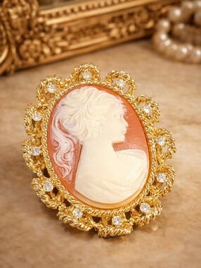 Vintage 1980s Cameo Brooch Gold Tone Filigree Rhinestone Frame Classic Lady